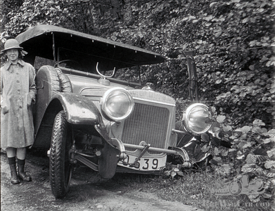 De Daimler en de dochter van de directeur?