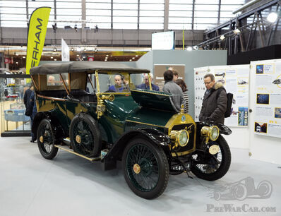 Live vanuit Salon Rétromobile met de PreWarCar.nl crew