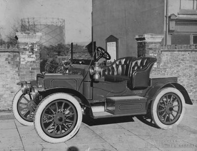 The rakish Rover of New Barnet