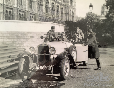 Students' hack or actors' prop? What's going on with this vintage Humber?