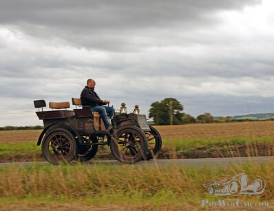 Driving a 1902 Columbia: the quiet and environmentally friendly way to Brighton