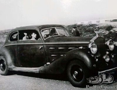 Intrigo d’Oriente: la vita misteriosa di una Rolls-Royce sovietica