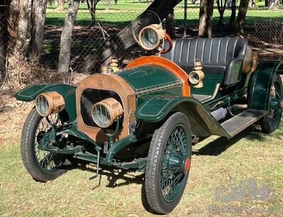 Une Enfield se réveille: une ancêtre oubliée reprend la route