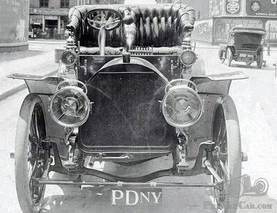 Le frisson de la poursuite policière: une Simplex rapide pour les flics de New York