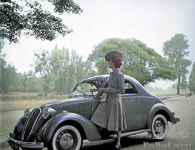 Haute couture coupé: the stylish charms of the Simca 8