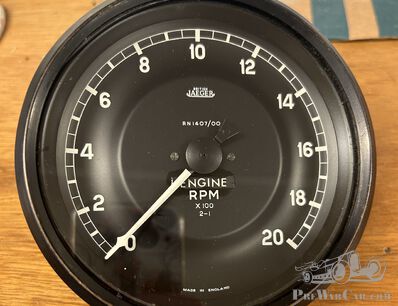 Can you identify this tachometer?