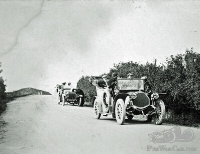 Monday mystery: the perfect cars for a Sunday outing