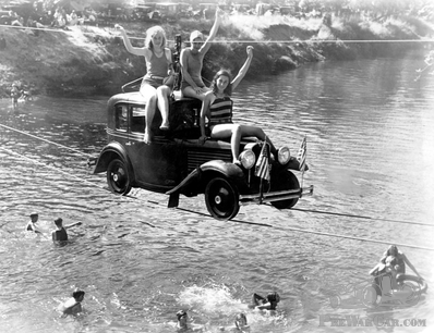 L'American Bantam et les casse-cou de la rivière Pudding