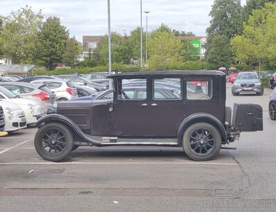 Aventures avec une Austin: la première incursion d'un jeune passionné dans les voitures anciennes