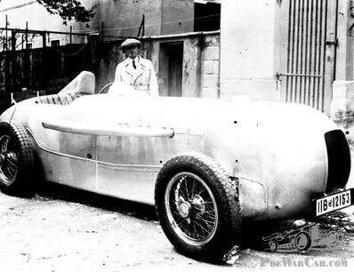 Il Cetriolino su Ruote: Come Mercedes Ha Imparato l'Arte del Streamlining