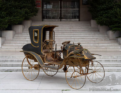Piccoli oggetti del desiderio: l’asta di automobilia Arts & Cars a Rétromobile
