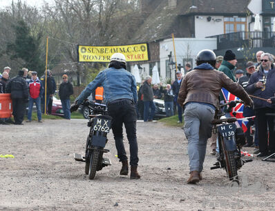 200 rijders vieren de vroege motorhistorie tijdens de Pioneer Run 2026