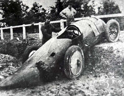 Is this Slug; Bentley’s failed land speed record car?