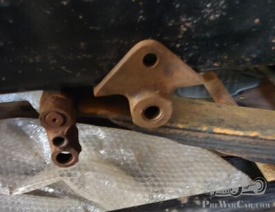 Can you help? 1924 Renault Model NO spring mounting