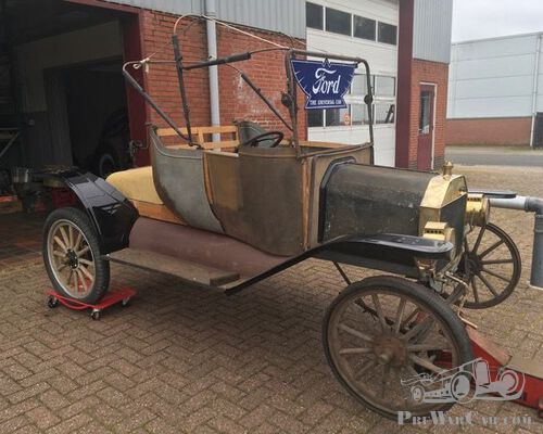 1913/14 Ford Model T runabout
