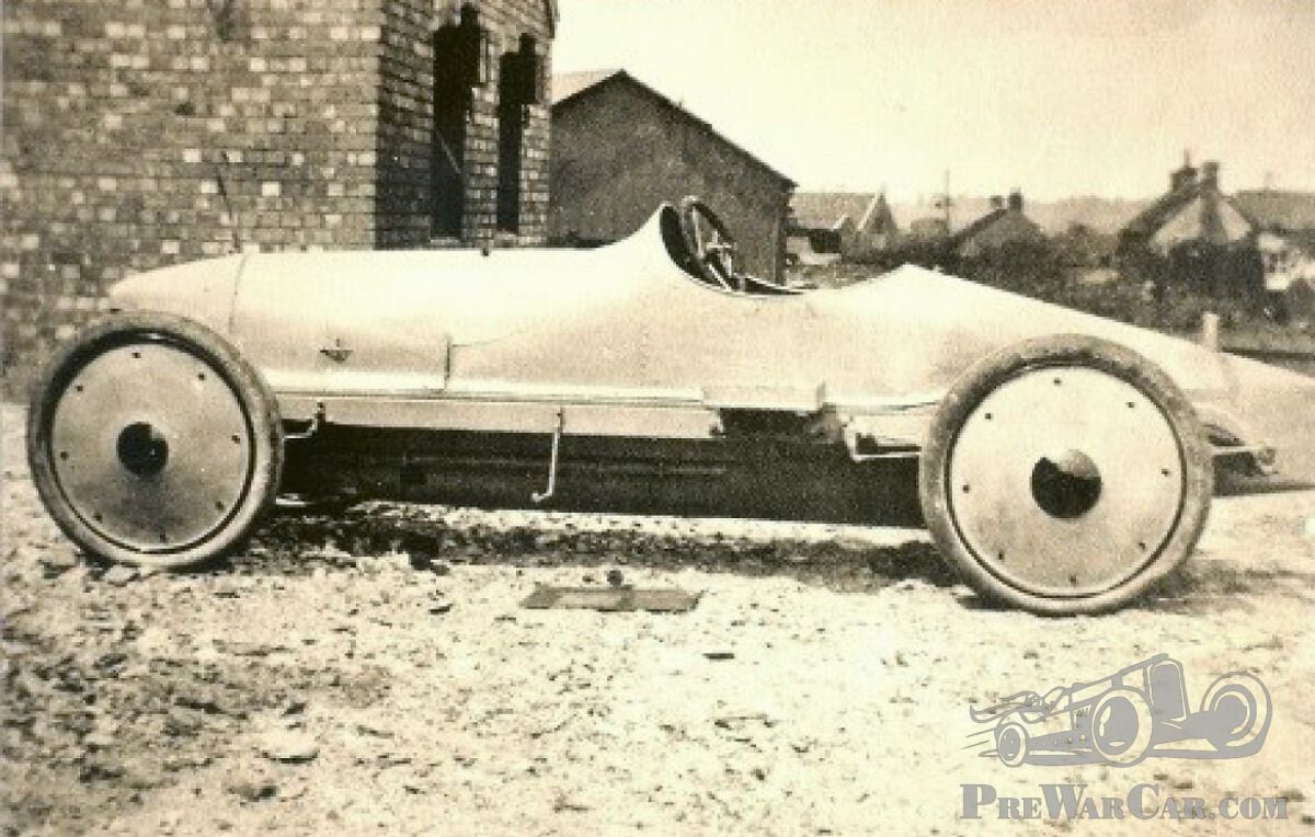 No. 3204 a 15hp Straker Squire from 1913 - PreWarCar