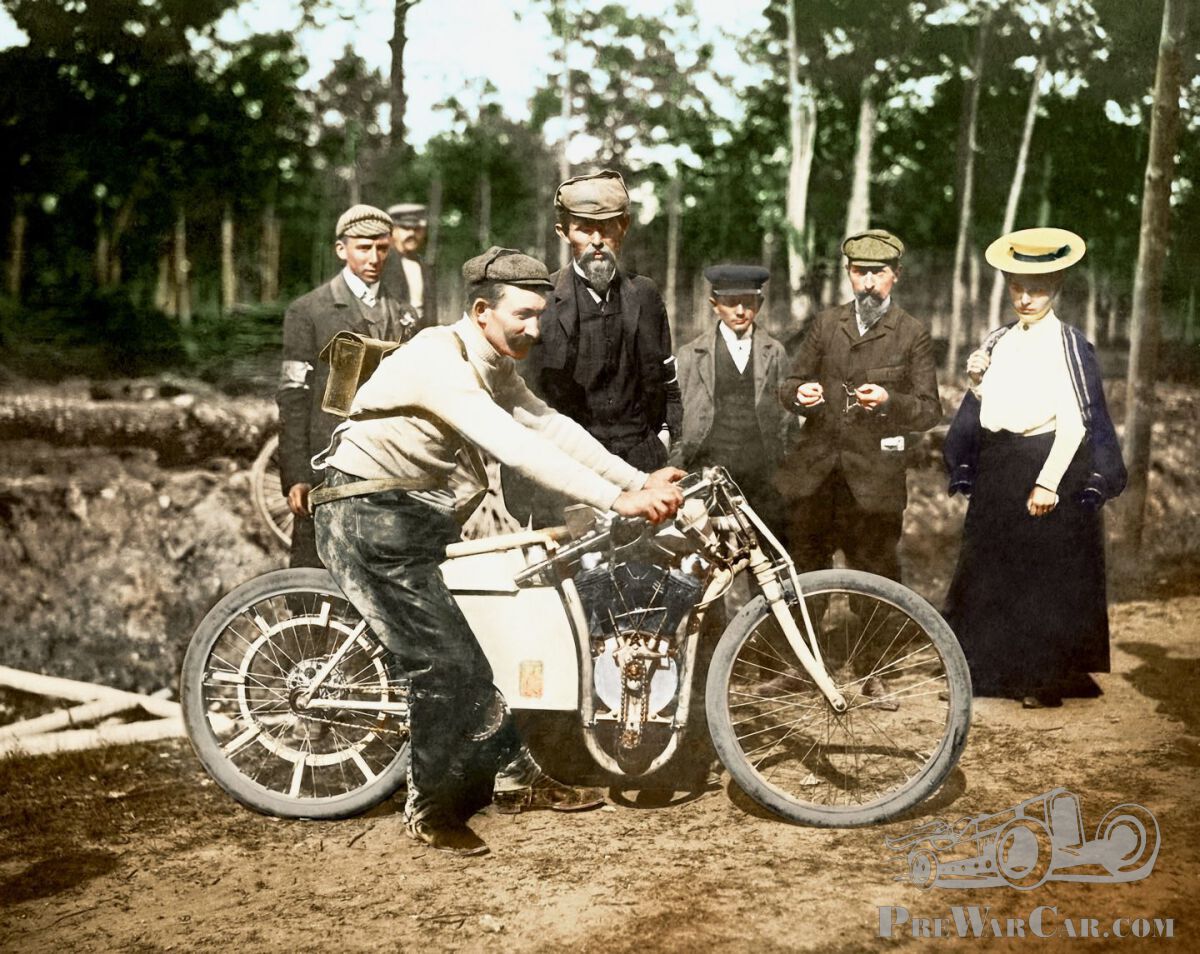 The mad motorcyclists: racing machines from the Pioneer age - PreWarCar