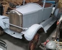 1925 Gray open tourer