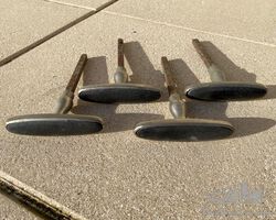 4 door handles