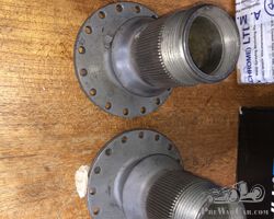 Type 35/37/39 rear wire wheel hubs pair