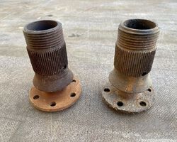 2 rear Rudge hubs for Amilcar and other cyclecars