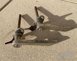 Hotchkiss : door handles