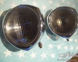 1932, 1934 LANCIA DILAMBDA HEADLIGHTS AND MOUNTING BRACKETS