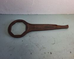 clé panhard (60 €)
