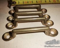 4 unidentified brass fastening/other handles