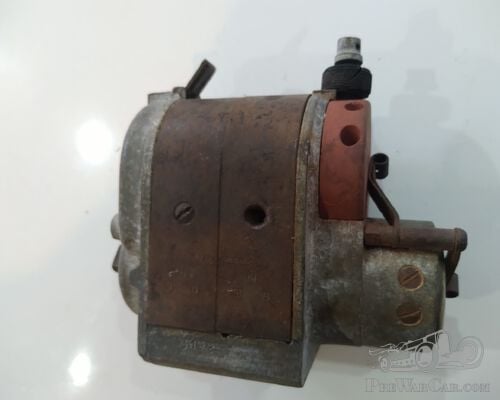 RB magneto type RB 984. Serial number 457844