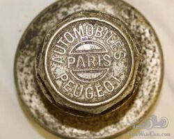 Peugeot of Paris Automobile Co Threaded Hubcap