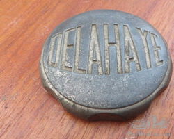 Radiator cap Delahaye