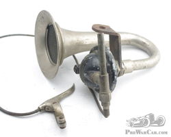 Pre-war motorcycle/car horn vacuum horn