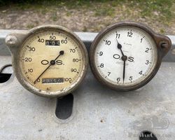 OS clock and speedo