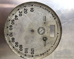fond de compteur Jaeger avant guerre avec vitre