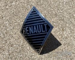 Renault badge