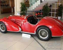 Corpo vettura sportiva Maserati