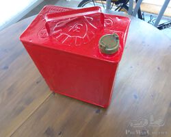 Vintage fuel container Shell