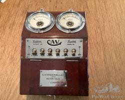 2 belles boîtes de commutation CAV totalement originales
