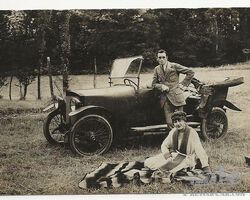 Auto automobile