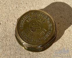 Lorraine Dietrich hubcap
