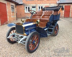 A lovely single cylinder four seat early Edwardian Peugeot which is in superb condition. PLEASE WATCH THE VIDEO!
