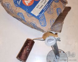 AC-Delco tank unit No 1576653, NOS part