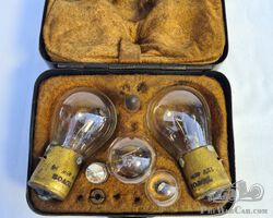 Bosch light bulb box