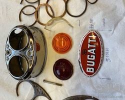 Bugatti badge and Cintilla rear light (incomplete)