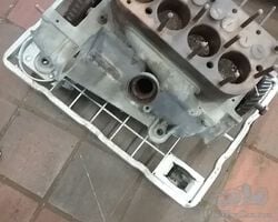 Austin Seven engine without head but with flywheel, starterdisc and oilpipe