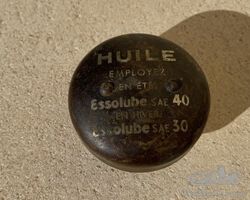 Essolube oil cap