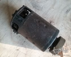 6Volt CAV generator type DD114. No 18473