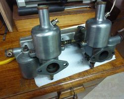 early 1.125 SU carburettors an repro Riley manifold