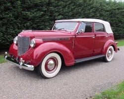 1938 Chrysler convertible sedan